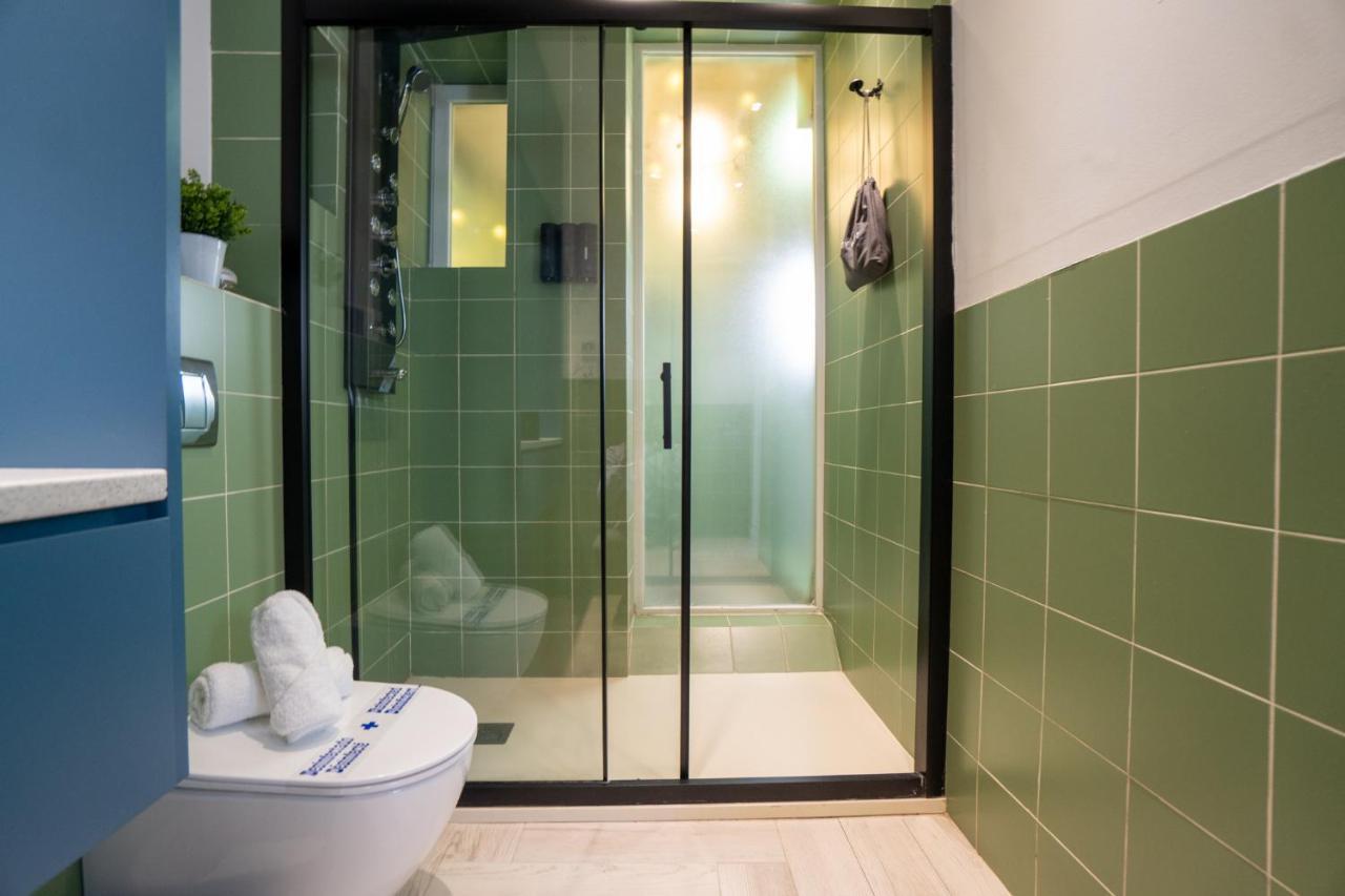 Cozy Apartment Puerta Del Sol & Private Patio Madryt Zewnętrze zdjęcie