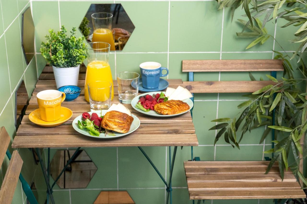 Cozy Apartment Puerta Del Sol & Private Patio Madryt Zewnętrze zdjęcie